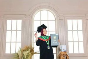 Marzha Nabilah Djuhandini SH. Pendidikan Mumpuni Dan Pekerjaan Layak,Akhlak Mulia Adalah Harapan Setiap Manusia.