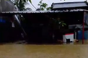 Hujan Deras Sebabkan Banjir di Kampung Surianeun, Kecamatan Patia Pandeglang