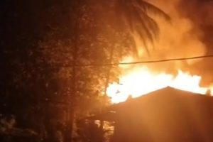 kebakaran melalapi cafe di kabupaten berau, api berhasil dipadamkan setelah 1 jam