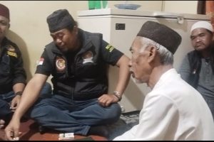 Forum Cakar Sriwijaya PAC Gandus Sumatera Selatan Bersilaturahmi Dengan Menggelar Do’a Bersama Di Kediaman Rumah Guru ”Mang Simin “