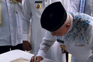 Didampingi Bupati Batola, Gubernur Muhidin Resmikan Kawasan Wisata Bawah Jembatan Barito