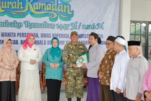 Wujud Kepedulian, Pemkab Barito Kuala Salurkan 2.614 Paket Sembako