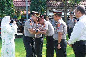 Polres Jombang GelarApel Pagi dan Halalbihalal, Perkuat Soliditas Pasca Idulfitri