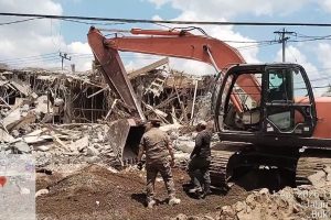 Ruko 6 Pintu di Jalan Demang Lebar Daun Milik Afat dibongkar Satpol PP Karena Tidak Memiliki Izin