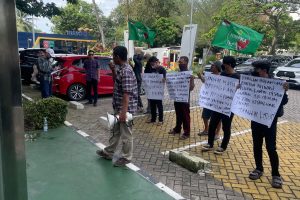 Aksi Protes HIMPKA Sumsel: Minta Bank Mandiri Bertanggung Jawab atas Dugaan Penyimpangan Bansos