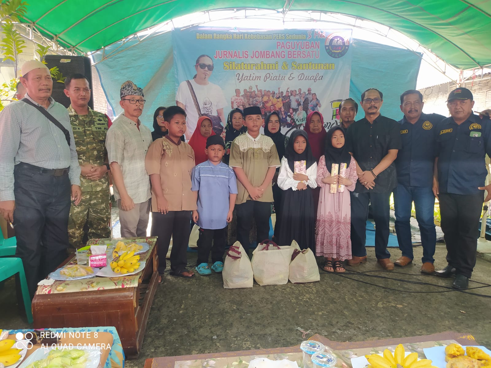 Santunan Anak Yatim dan Kaum Dhuafa Warnai Peringatan Hari Kebebasan Pers Sedunia di Kedungombo Ploso.