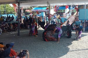 Pawai Sedekah Bumi Desa Mangunan,Kecamatan Kabuh berlangsung Semarak, Ribuan Warga Tumpah Ruah di Pendopo Kantor Desa Mangunan