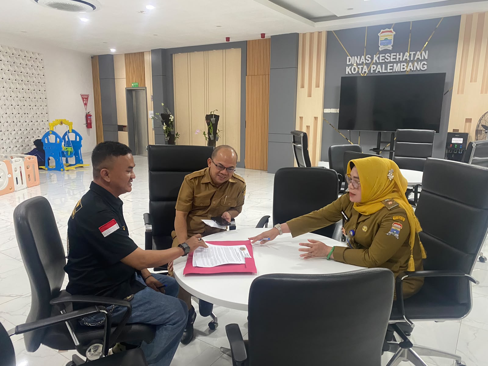 Forum Cakar Sriwijaya Gelar Aksi Damai Dugaan Hasil. tes Urine, Dinkes Palembang Turun Tangan, RS Permata Dievaluasi 3×24 Jam