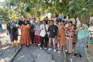 Warga Sungai Jok Kecamatan Kertapati Keluhkan Jalan Jerambah Kayu Rusak Jadi Sorotan