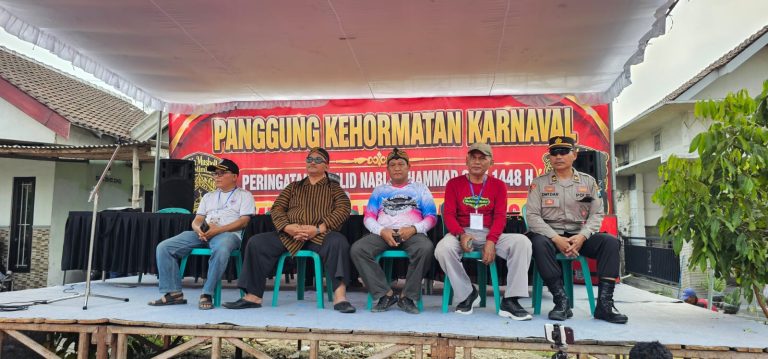 Semarak Maulid Nabi Muhammad SAW 1448 H, Warga Ngudirejo Gelar Kirab dan Pawai.