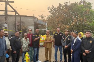 Peduli Korban Kebakaran, PAC Cakar Sriwijaya Sematang Borang Turun Langsung Berikan Bantuan