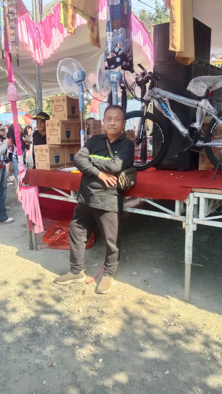 Semarak HUT RI ke-81, Ratusan Warga Ikuti Jalan Sehat di Desa Mangunan,Kabuh Jombang